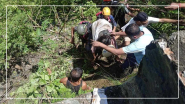 तनहुँ बस दुर्घटना : पोखरामा पोस्टमार्टम गरेर शव बुझाइने